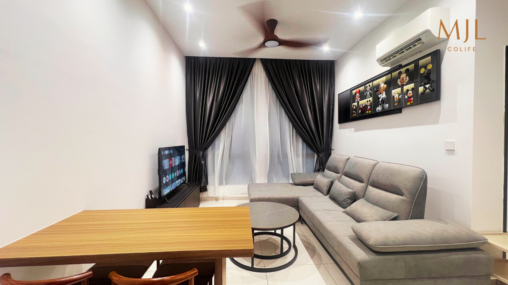 Studio w/living room